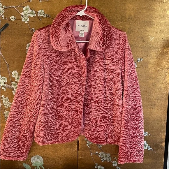 HAROLD’s Faux Fur Jacket with Hidden button closure down front. Like new - Picture 1 of 9